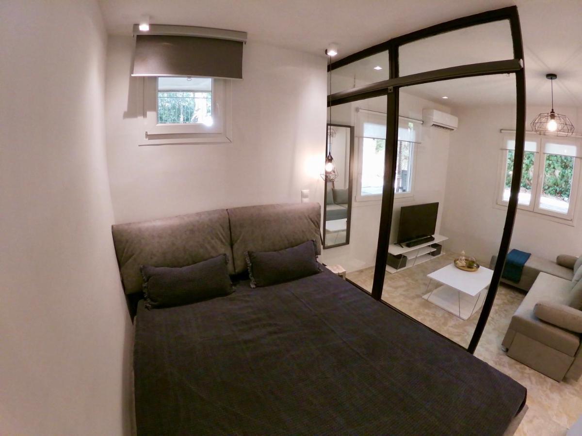 Renovated Apartment In Kifissia Center Near Metro G25 Athens Exterior photo